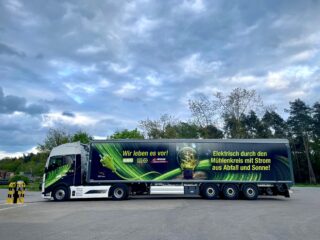 E-LKW der KAVG an der Ladestation im Ressourcenzentrum Pohlschen Heide in Hille